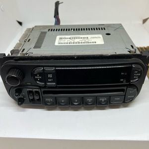 Chrysler jeep 2002-2007 stereo  P56038589AN untested